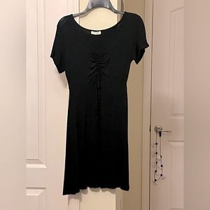 Olivia Rae Black Short Sleeve Midi Dress